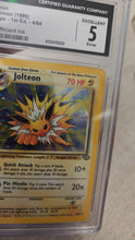 Load image into Gallery viewer, [ERROR] Jolteon - 4/64 - CGC  5 - Insufficient Ink - Holo Rare - Jungle - 1st Edition [EXC]
